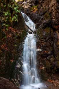 Falls at Julia Pfeiffer Burns-1888.jpg